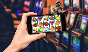 Experience the Excitement of Casino Royal Stars UK