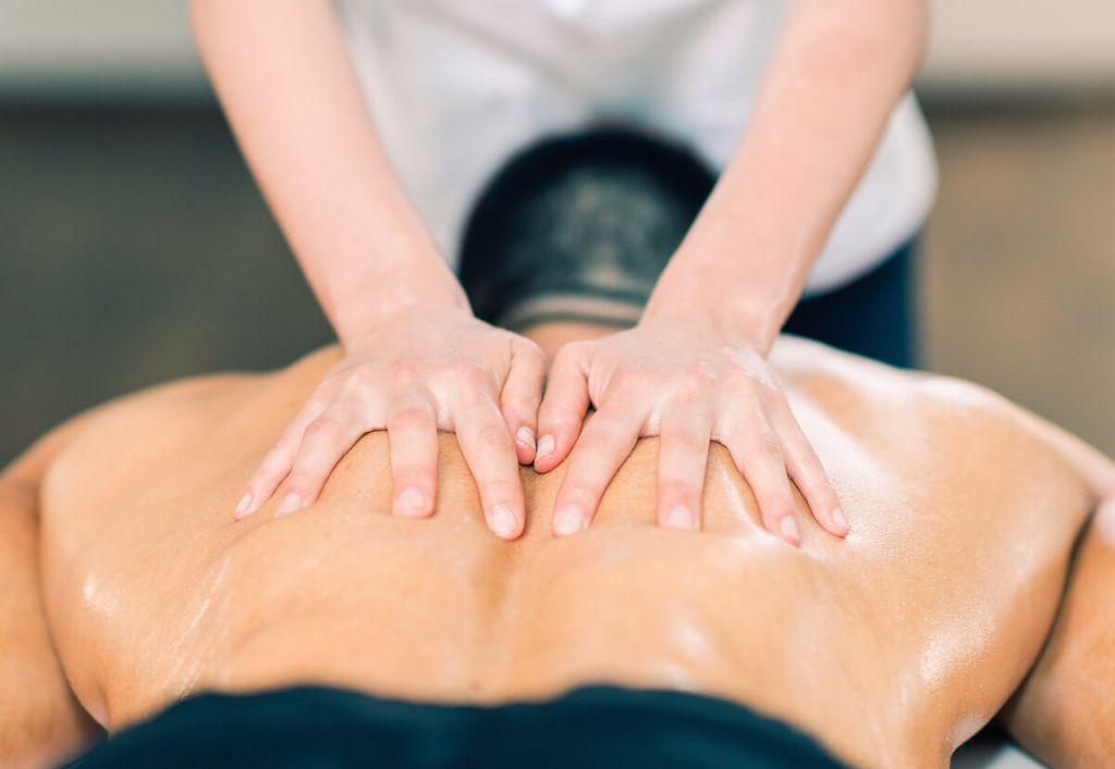 ¿Qué es el masaje anticelulítico y cómo funciona?