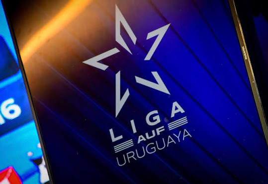 Las Mejores Predicciones de Fútbol para la Temporada 2023 -483973700